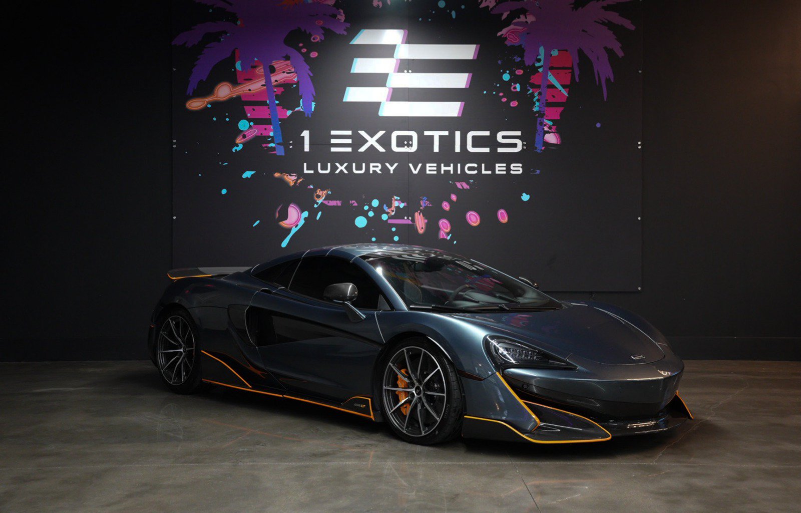 Used 2020 McLaren 600LT Spider RWD image 5