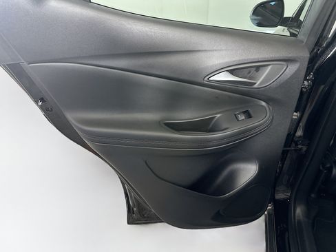 Used 2025 Buick Encore GX Preferred FWD image 25