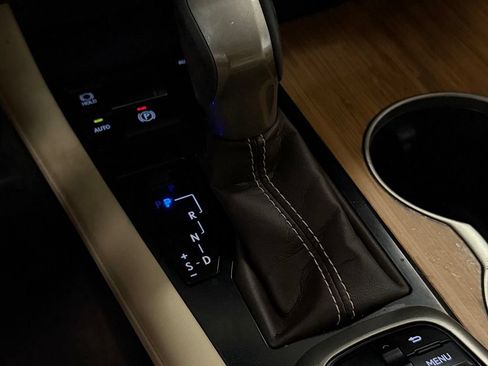 Used 2019 Lexus RX 350 AWD w/ Navigation Package image 22
