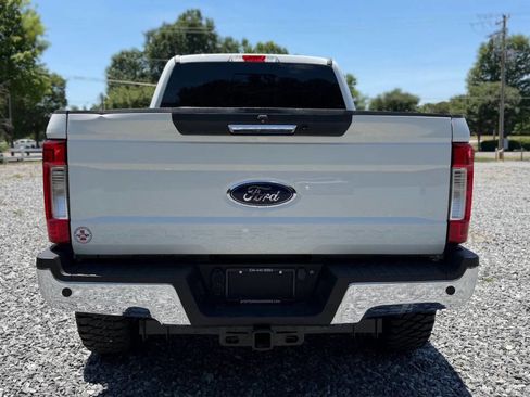 Used 2019 Ford F250 Lariat w/ Lariat Value Package AWD/4WD image 6