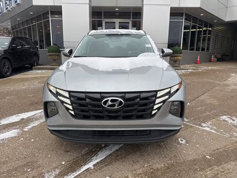 Used 2022 Hyundai Tucson SEL w/ Convenience Package image 2