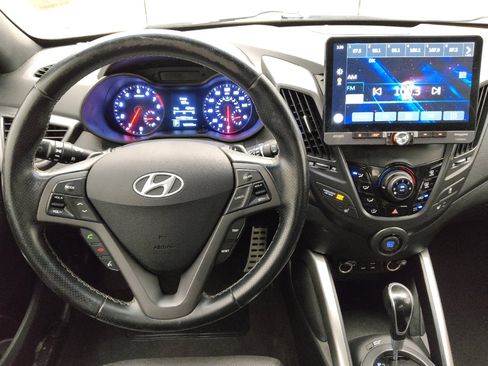 Used 2016 Hyundai Veloster Turbo FWD image 22