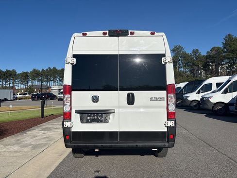 Used 2023 RAM ProMaster 2500 image 5