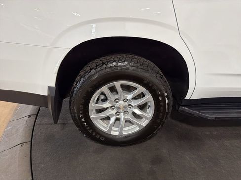 Used 2023 Chevrolet Tahoe 4WD w/ 1FL Safety Package image 32