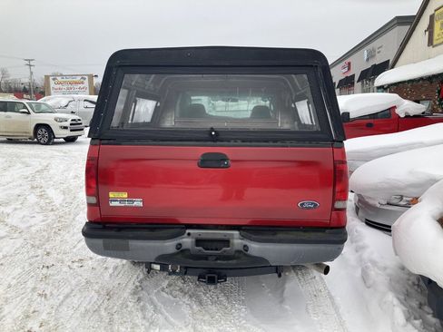 Used 2005 Ford F250 2WD SuperCab Super Duty image 4