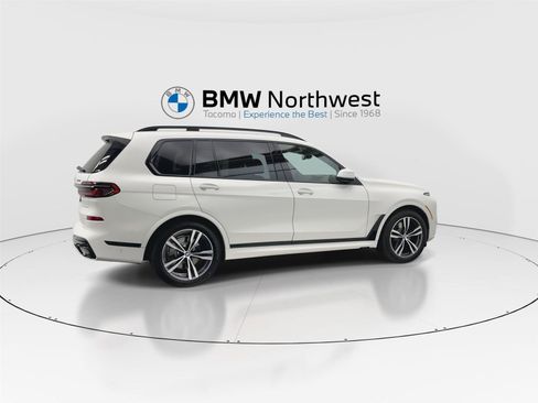New 2027 BMW X7 xDrive40i w/ M Sport Package AWD/4WD image 4