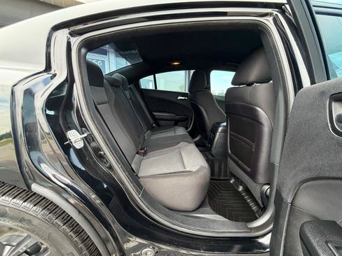 Used 2019 Dodge Charger SXT w/ Blacktop Package AWD/4WD image 21
