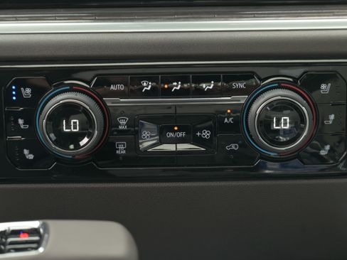 New 2026 Chevrolet Silverado 1500 LTZ AWD/4WD image 16