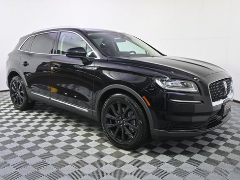 Used 2023 Lincoln Nautilus Reserve w/ Monochromatic Package AWD/4WD image 8