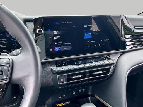 Used 2025 Toyota Camry XSE FWD image 7