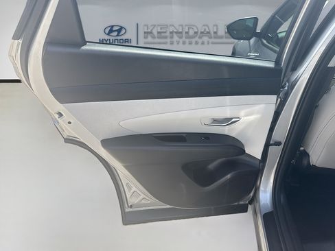 Used 2025 Hyundai Tucson SEL FWD image 24