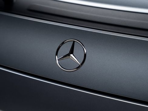 Used 2023 Mercedes-Benz AMG GT 63 image 32