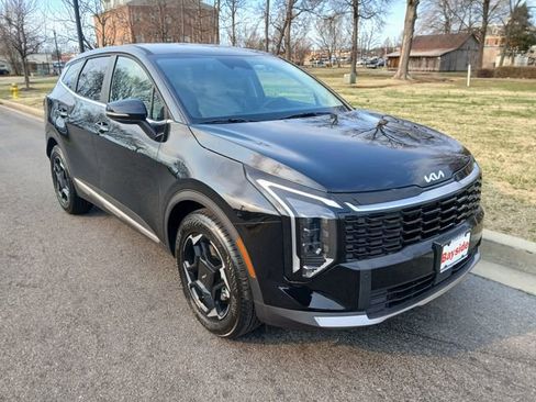 New 2026 Kia Sportage EX FWD image 7