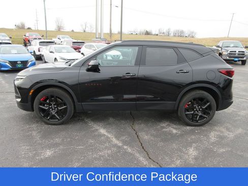 Used 2023 Chevrolet Blazer LT w/ Convenience Package image 2