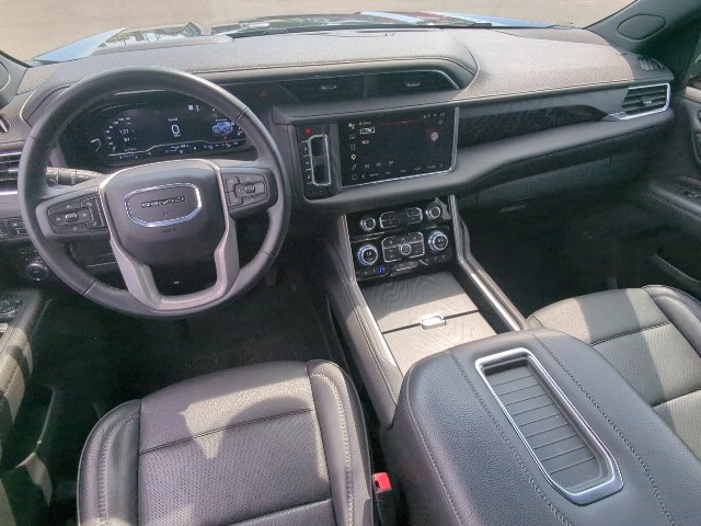 Used 2024 GMC Yukon Denali AWD/4WD image 15
