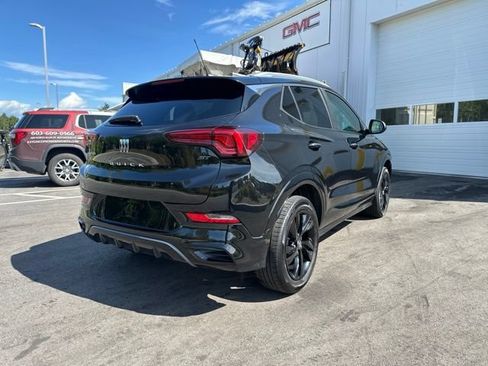 Used 2024 Buick Encore GX Sport Touring AWD/4WD image 5