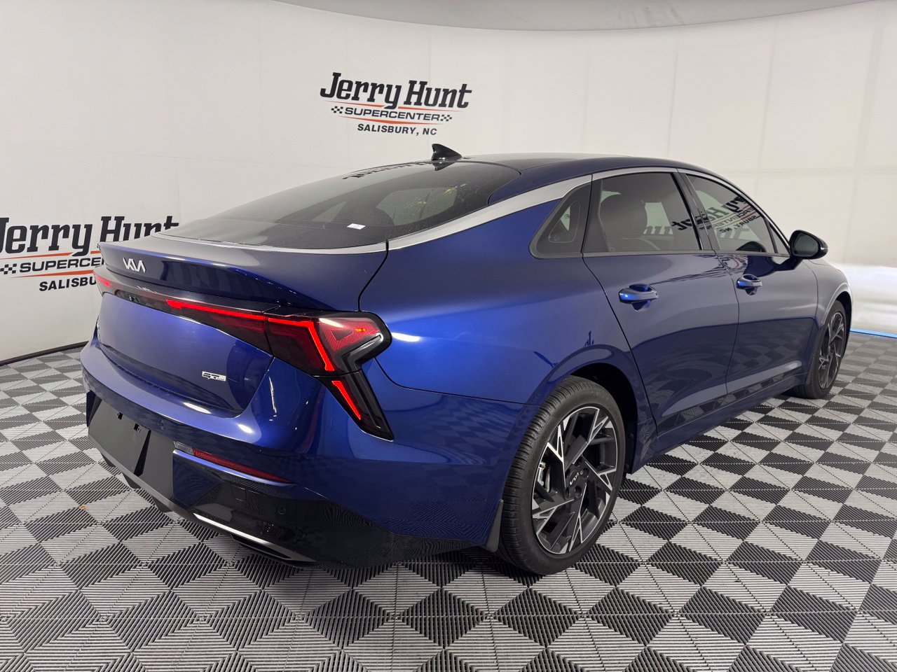 Used 2025 Kia K5 GT-Line w/ GT-Line Premium Package FWD image 7