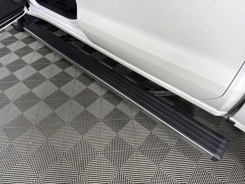 Used 2024 GMC Sierra 1500 Denali w/ Denali Reserve Package image 9