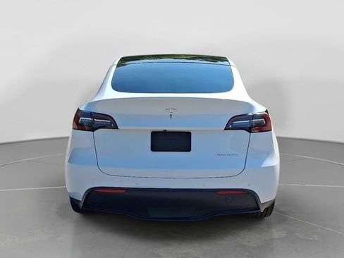 Used 2021 Tesla Model Y Long Range AWD/4WD image 5
