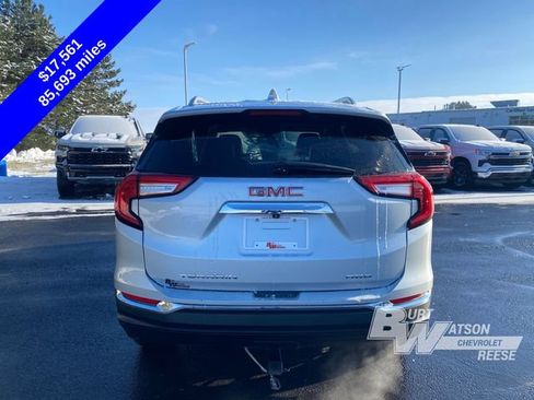 Used 2022 GMC Terrain SLT w/ LPO, Floor Liner Package image 6