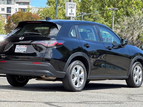 Used 2024 Honda HR-V LX image 4
