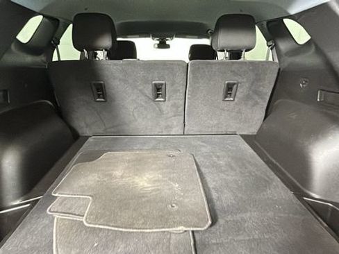 Used 2022 Chevrolet Blazer LT FWD image 29