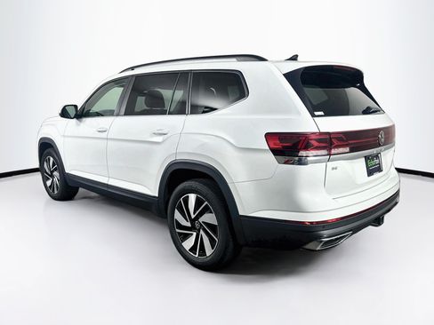 Used 2025 Volkswagen Atlas SE AWD/4WD image 5