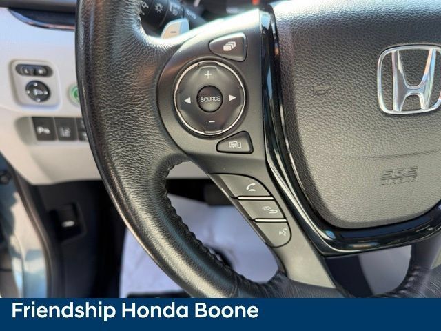 Used 2017 Honda Pilot Touring image 20
