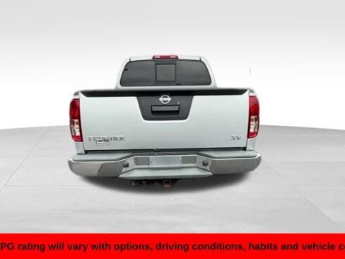 Used 2019 Nissan Frontier SV image 6