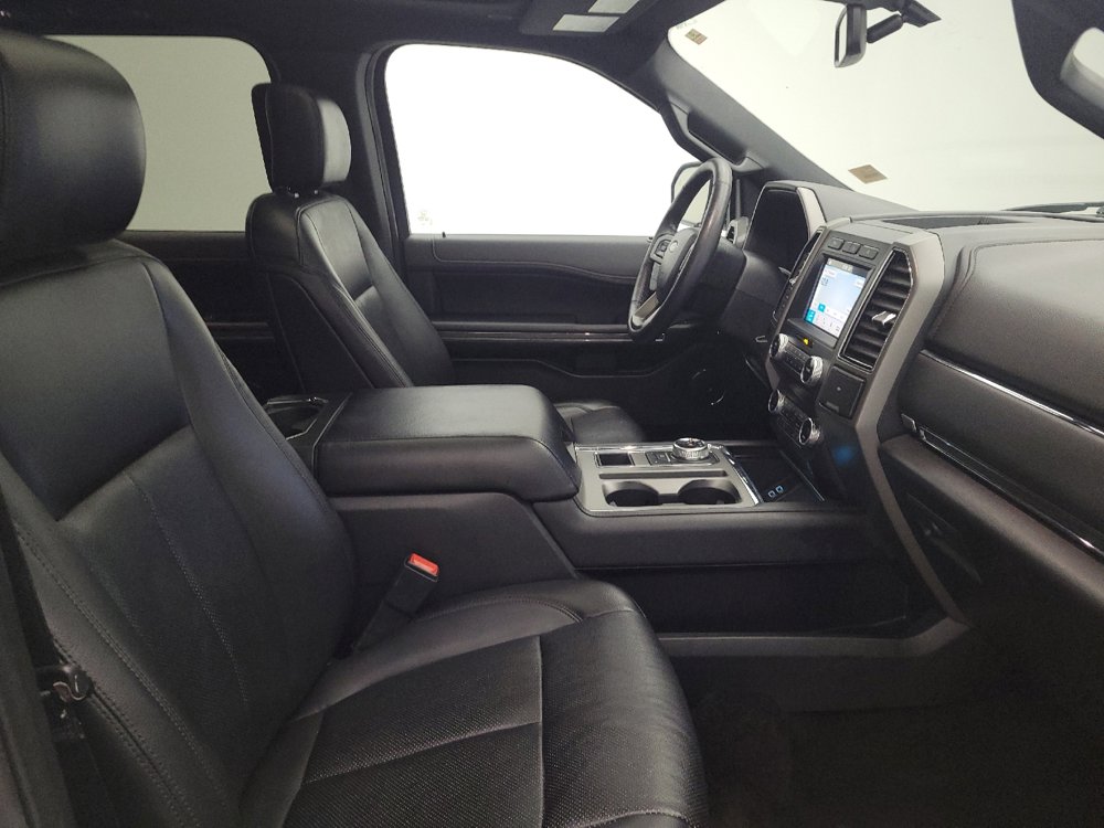 Used 2019 Ford Expedition XLT w/ Equipment Group 202A RWD image 21