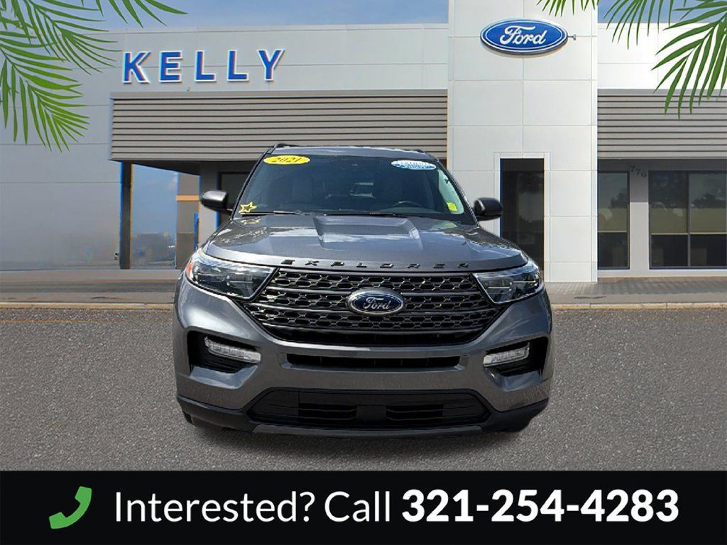 Used 2021 Ford Explorer XLT w/ Equipment Group 202A RWD image 8