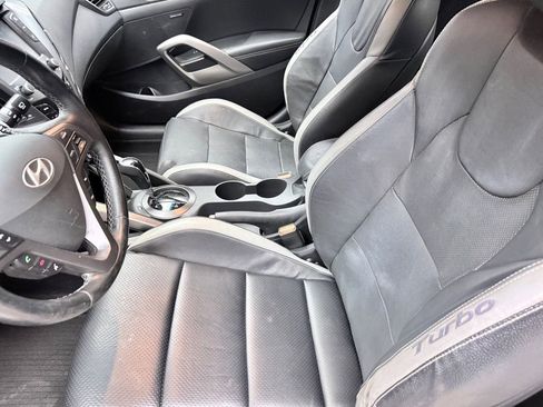 Used 2016 Hyundai Veloster Turbo w/ Option Group 04 image 10