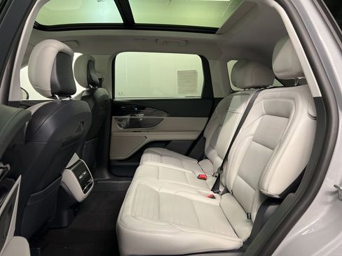 New 2026 Lincoln Nautilus Reserve w/ Jet Appearance Package image 33