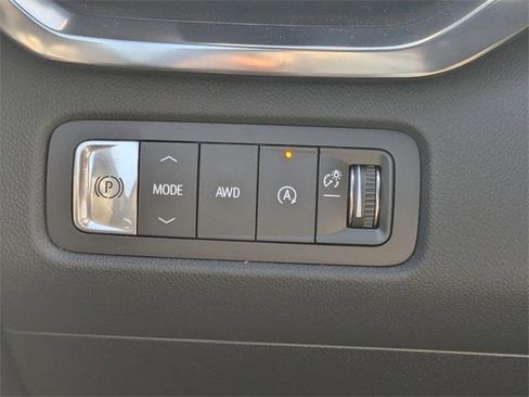 New 2025 GMC Acadia AT4 image 25