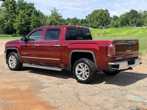 Used 2017 GMC Sierra 1500 SLT w/ SLT Premium Package AWD/4WD image 3