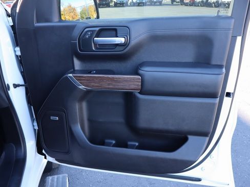 Used 2020 Chevrolet Silverado 1500 High Country w/ Technology Package image 29