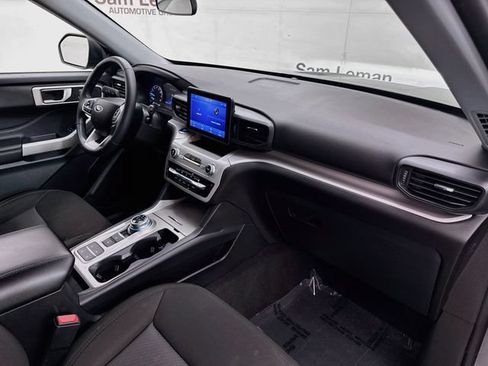 Used 2023 Ford Explorer XLT RWD image 29