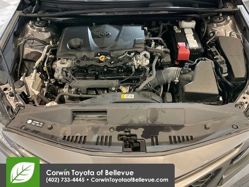 Used 2024 Toyota Camry SE image 21