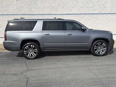 Used 2020 GMC Yukon XL Denali w/ Denali Ultimate Package image 8