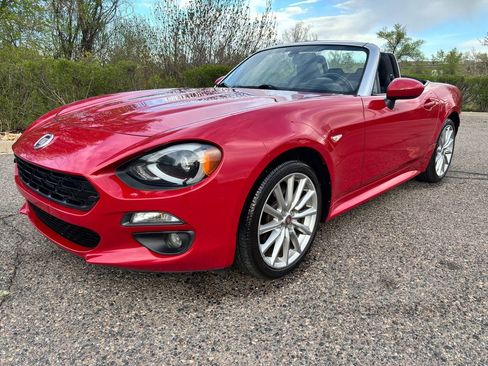 Used 2017 FIAT 124 Spider Lusso image 6