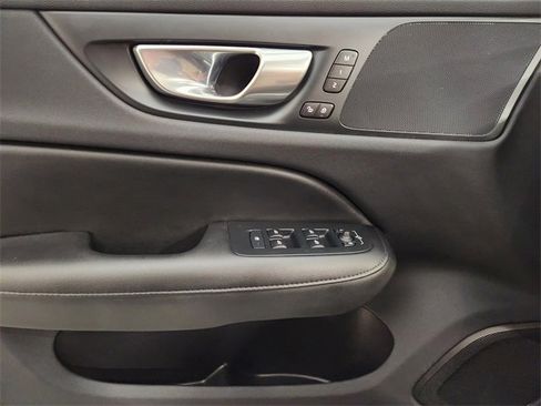 Used 2024 Volvo S60 B5 Core image 25