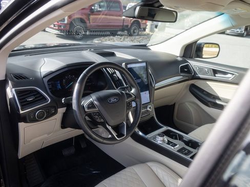 Used 2024 Ford Edge Titanium AWD/4WD image 13