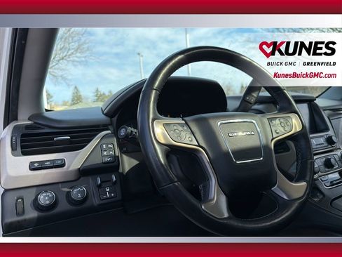 Used 2018 GMC Yukon XL Denali image 8