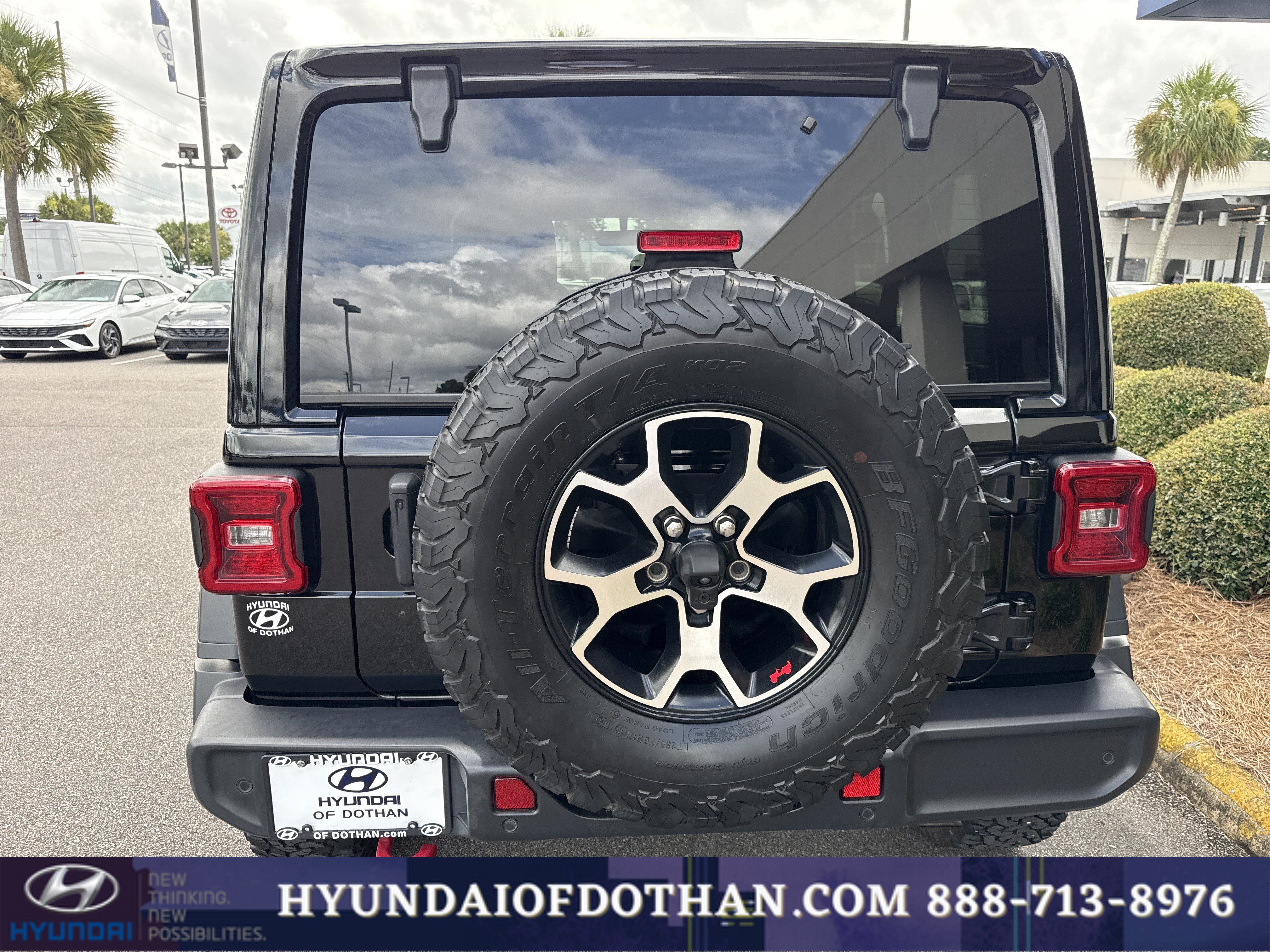 Used 2020 Jeep Wrangler Unlimited Rubicon AWD/4WD image 3