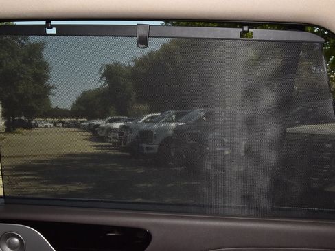 Used 2022 Lincoln Aviator Reserve w/ Equipment Group 201A AWD/4WD image 19