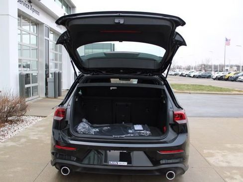 New 2026 Volkswagen GTI SE FWD image 5