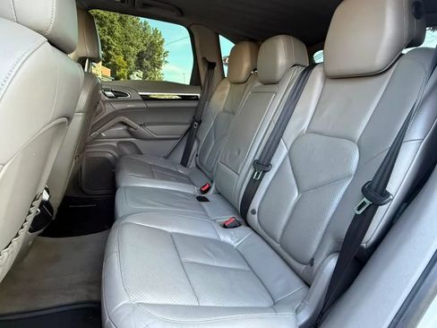 Used 2013 Porsche Cayenne AWD/4WD image 21