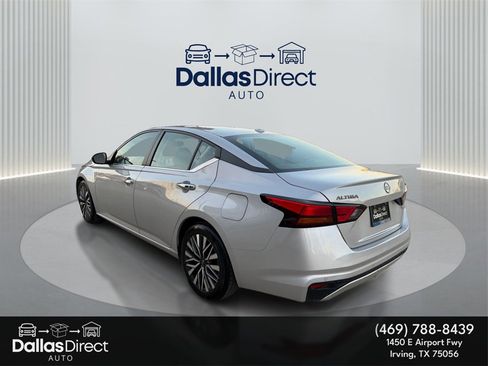 Used 2024 Nissan Altima 2.5 SV image 8