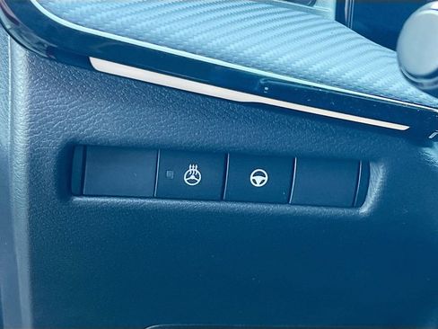New 2025 Nissan Kicks SR w/ SR Premium Package AWD/4WD image 8