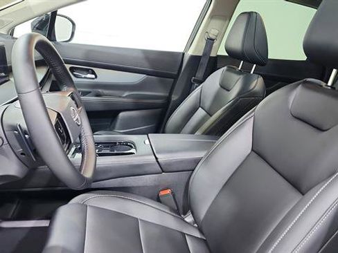 Certified 2025 Nissan Murano SL w/ Cargo Package AWD/4WD image 12